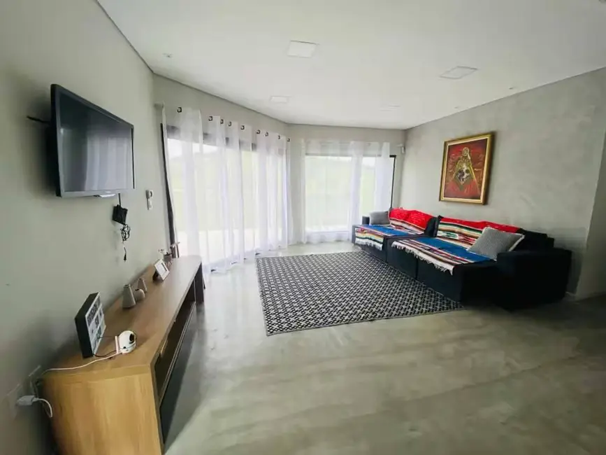 Foto 9 de Casa com 8 quartos à venda, 400m2 em Igarata - SP