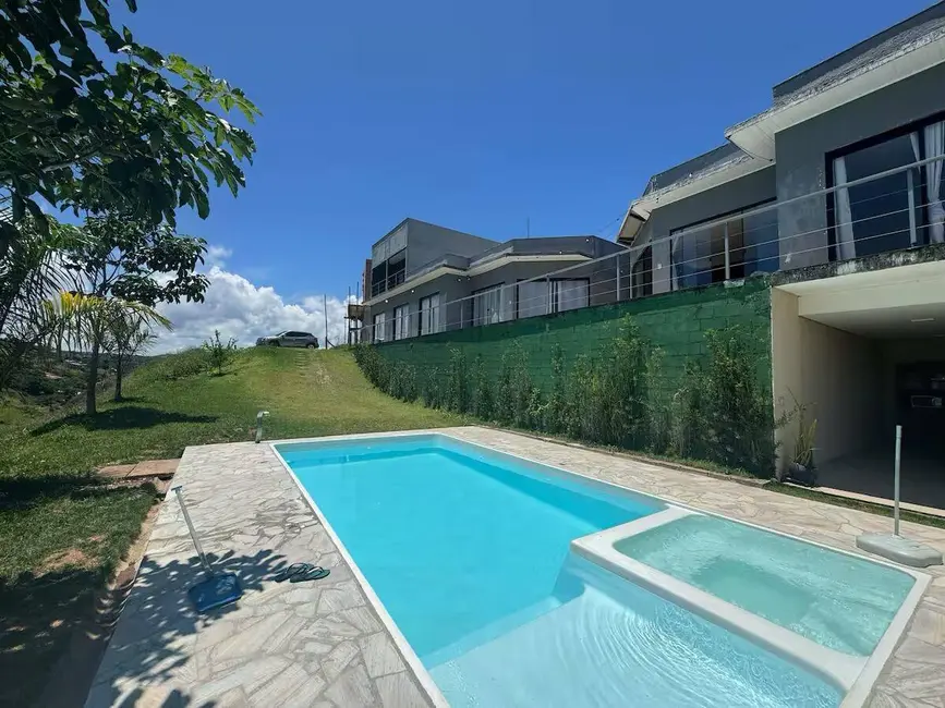 Foto 1 de Casa com 8 quartos à venda, 400m2 em Igarata - SP