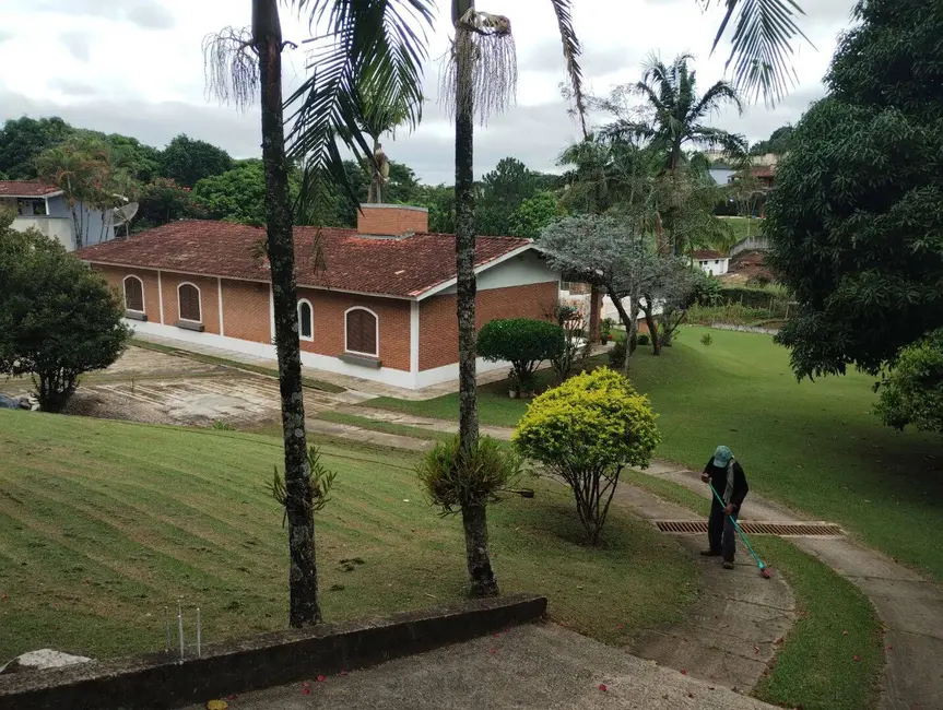 Foto 4 de Chácara com 4 quartos à venda, 402m2 em Jardim Estância Brasil, Atibaia - SP