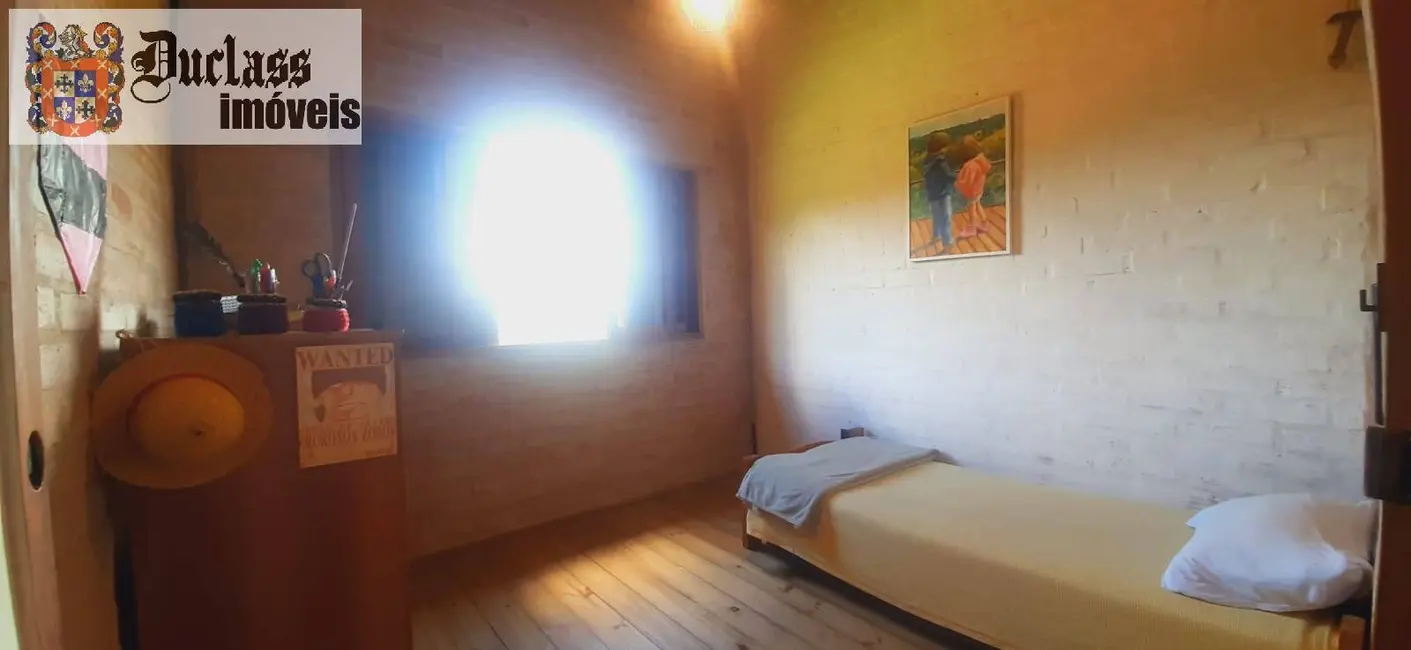 Foto 9 de Chácara com 4 quartos à venda, 122m2 em Camanducaia - MG