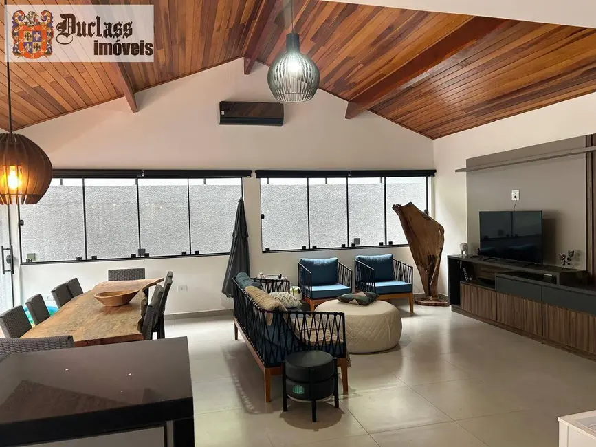 Foto 5 de Casa com 3 quartos à venda, 800m2 em Atibaia - SP