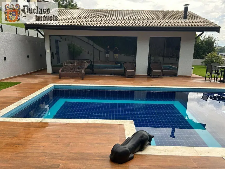 Foto 3 de Casa com 3 quartos à venda, 800m2 em Atibaia - SP