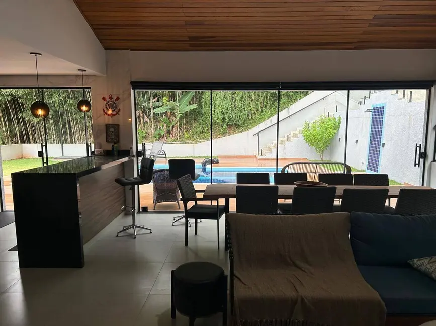 Foto 9 de Casa com 3 quartos à venda, 800m2 em Atibaia - SP