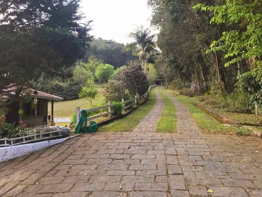 Foto 6 de Sítio / Rancho com 7 quartos à venda, 737m2 em Extrema - MG