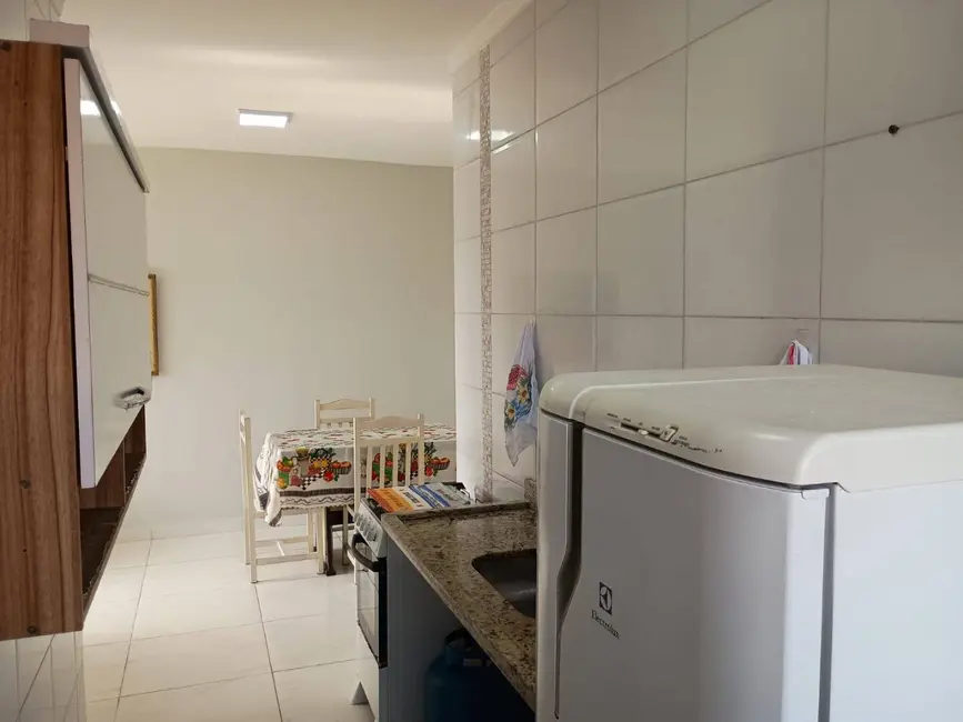 Foto 8 de Casa com 1 quarto à venda, 54m2 em Maracanã, Praia Grande - SP
