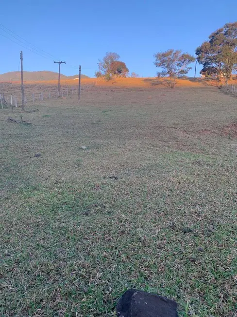 Terreno / Lote à venda, 3030m2 em Vargem - SP - imagem 6 Foto 6 de Terreno / Lote à venda, 3030m2 em Vargem - SP