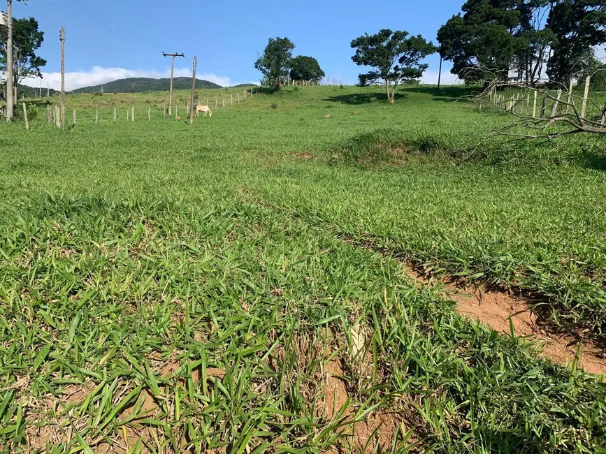 Terreno / Lote à venda, 3030m2 em Vargem - SP - imagem 3 Foto 3 de Terreno / Lote à venda, 3030m2 em Vargem - SP