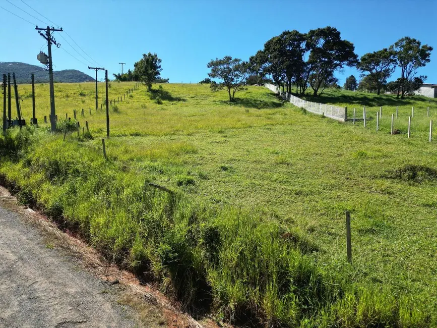 Terreno / Lote à venda, 3030m2 em Vargem - SP - imagem 2 Foto 2 de Terreno / Lote à venda, 3030m2 em Vargem - SP