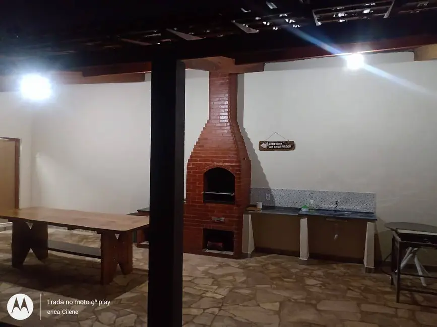 Foto 2 de Chácara com 3 quartos à venda, 200m2 em Itapeva - MG