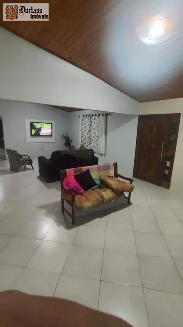 Chácara com 3 quartos à venda, 200m2 em Itapeva - MG - imagem 4 Foto 4 de Chácara com 3 quartos à venda, 200m2 em Itapeva - MG
