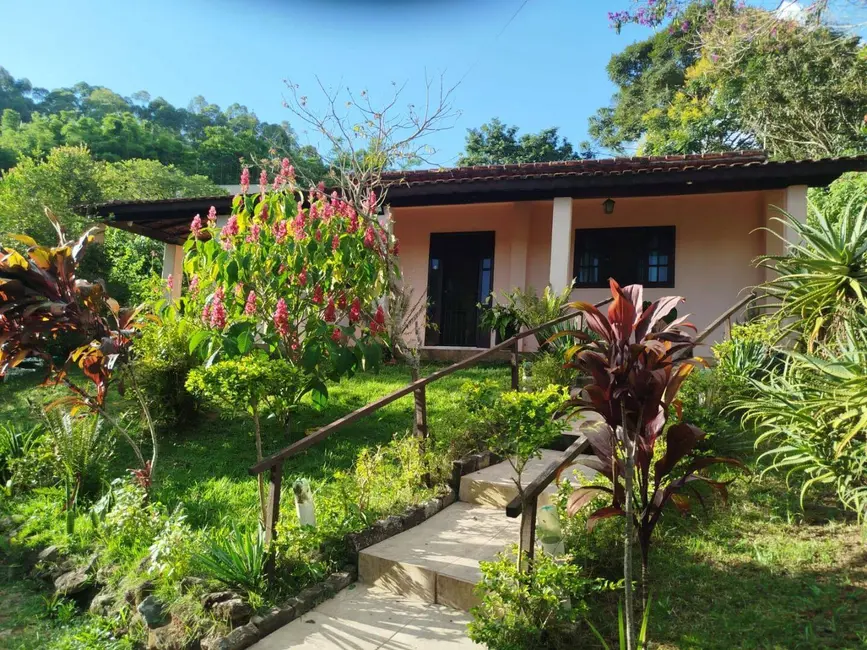 Foto 1 de Chácara com 3 quartos à venda, 200m2 em Extrema - MG