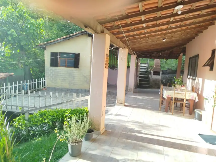 Foto 2 de Chácara com 3 quartos à venda, 200m2 em Extrema - MG