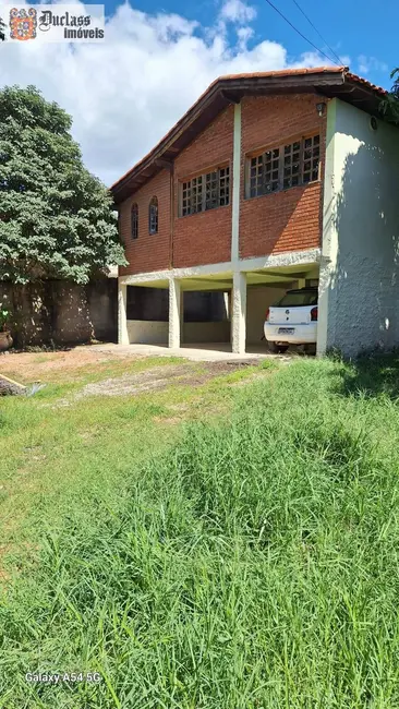 Foto 3 de Chácara com 3 quartos à venda, 580m2 em Jardim Estância Brasil, Atibaia - SP