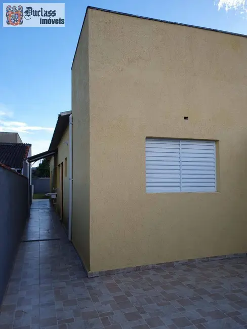 Casa com 2 quartos à venda, 160m2 em Itanhaem - SP - imagem 2 Foto 2 de Casa com 2 quartos à venda, 160m2 em Itanhaem - SP