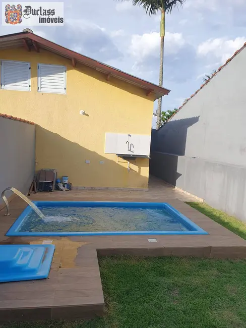 Foto 1 de Casa com 2 quartos à venda, 160m2 em Itanhaem - SP