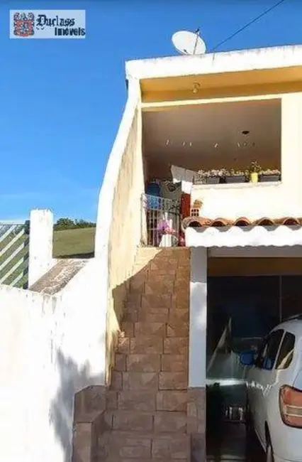 Casa com 4 quartos à venda, 240m2 em Pedra Bela - SP - imagem 4 Foto 4 de Casa com 4 quartos à venda, 240m2 em Pedra Bela - SP