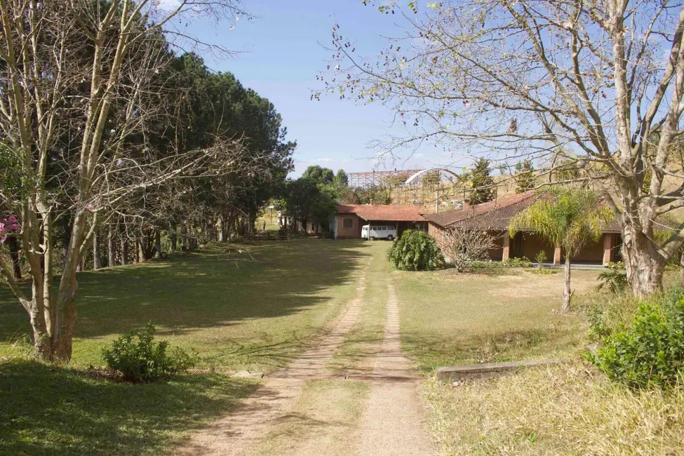 Foto 2 de Sítio / Rancho com 19 quartos à venda, 1859m2 em Itapeva - MG