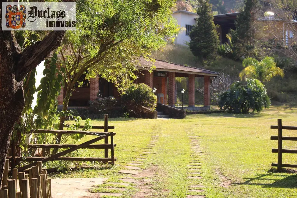 Foto 1 de Sítio / Rancho com 19 quartos à venda, 1859m2 em Itapeva - MG