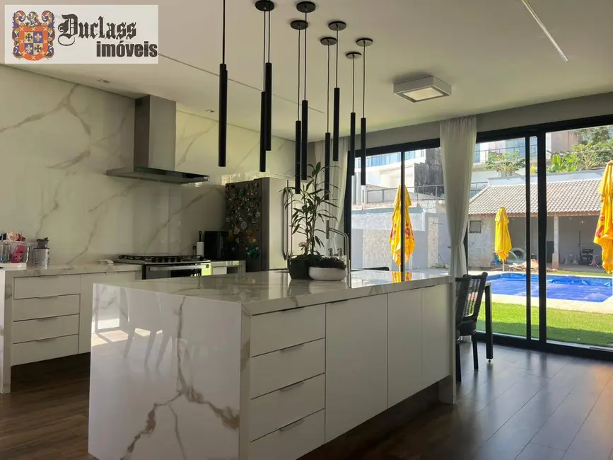 Foto 9 de Chácara com 4 quartos à venda, 250m2 em Estância Santa Maria do Portão, Atibaia - SP