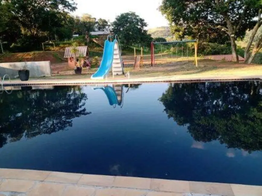 Foto 4 de Sala Comercial à venda, 6500m2 em Centro, Extrema - MG