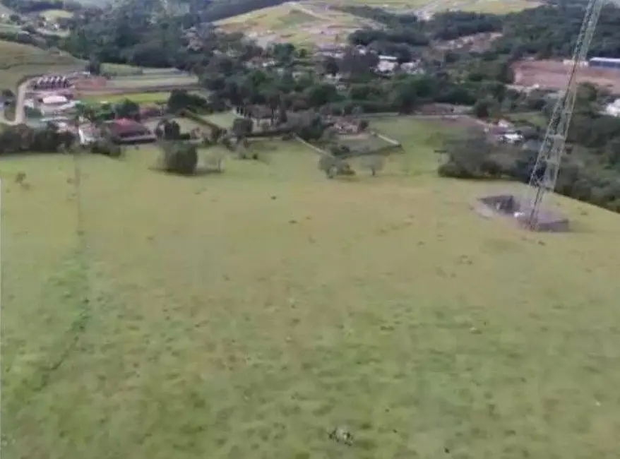 Foto 2 de Sala Comercial à venda, 18000m2 em Extrema - MG