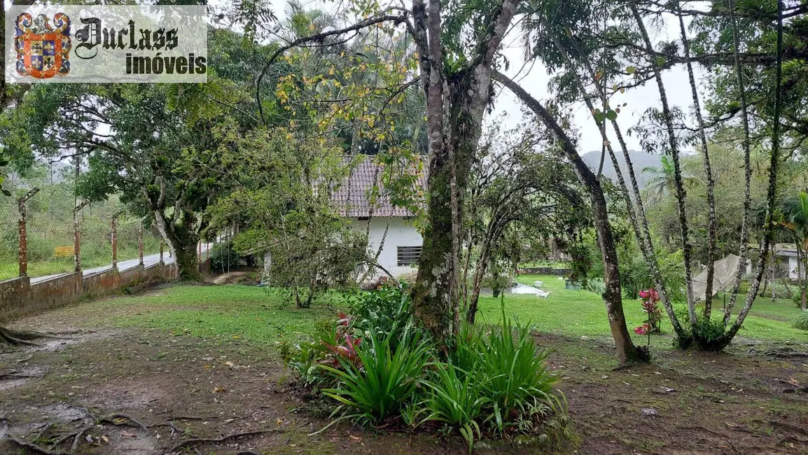 Chácara com 6 quartos à venda, 400m2 em Peruibe - SP - imagem 5 Foto 5 de Chácara com 6 quartos à venda, 400m2 em Peruibe - SP