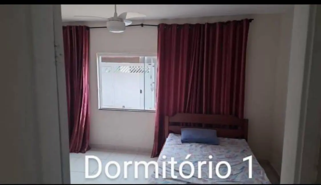 Foto 3 de Casa com 4 quartos à venda, 297m2 em Itanhaem - SP