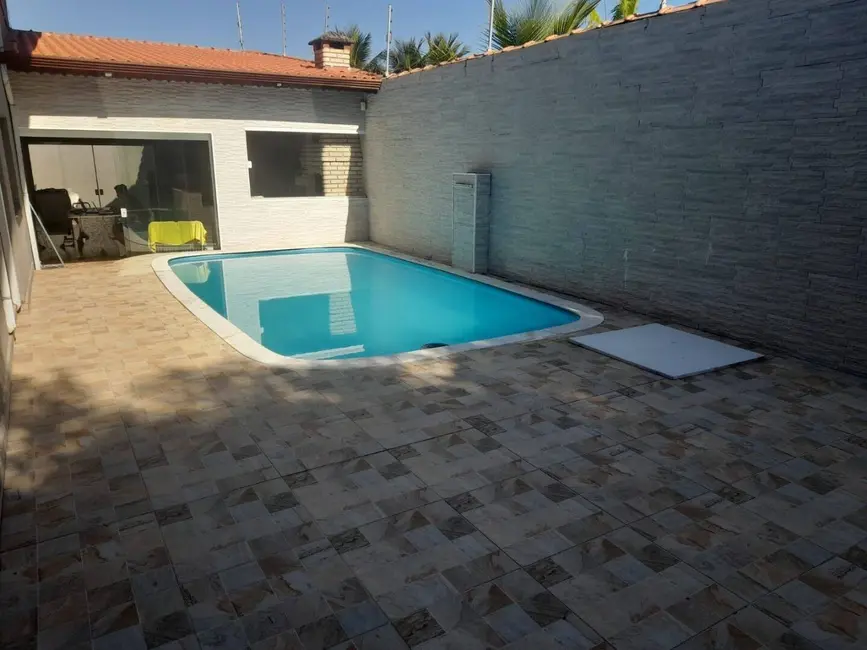 Foto 1 de Casa com 4 quartos à venda, 297m2 em Itanhaem - SP