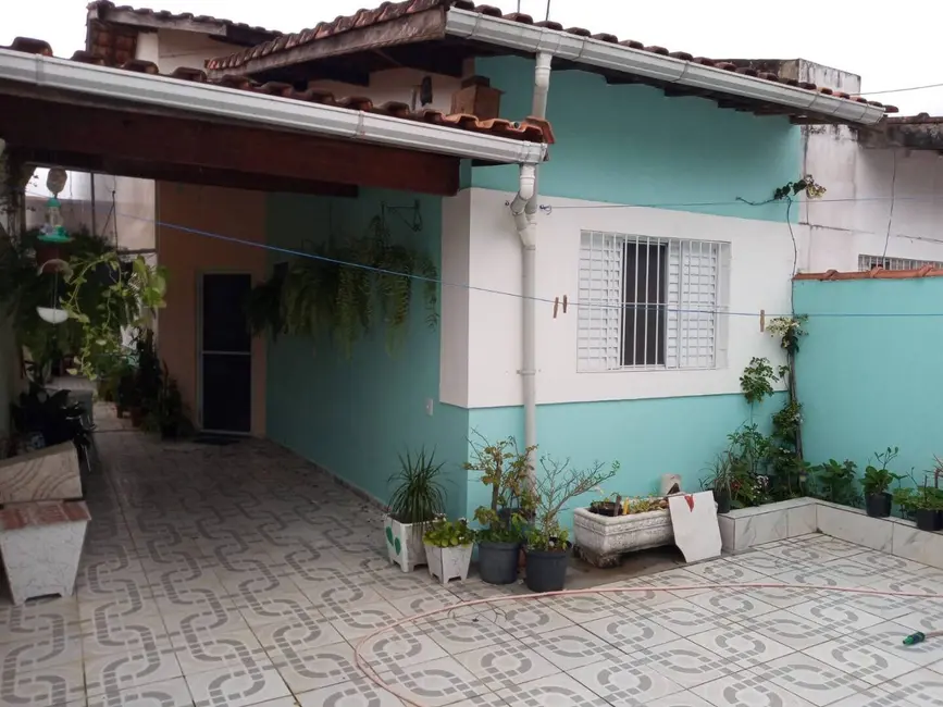 Foto 1 de Casa com 2 quartos à venda, 141m2 em Itanhaem - SP