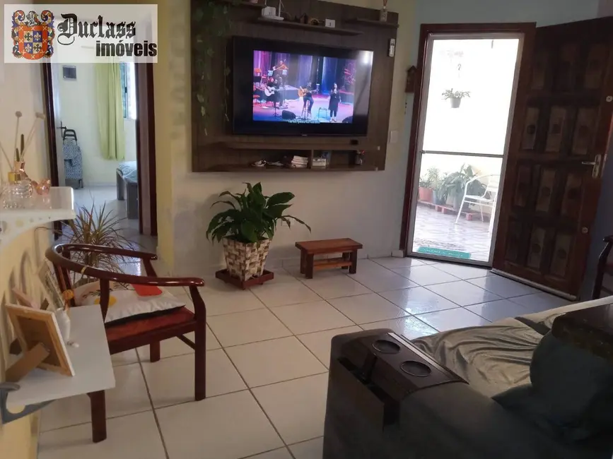 Foto 2 de Casa com 2 quartos à venda, 141m2 em Itanhaem - SP