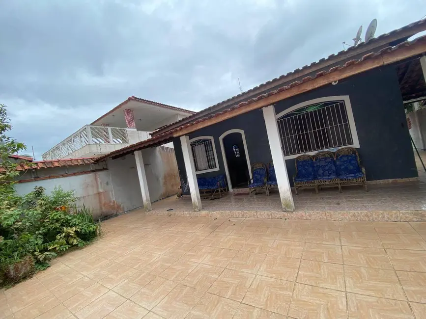 Foto 1 de Casa com 3 quartos à venda, 360m2 em Itanhaem - SP