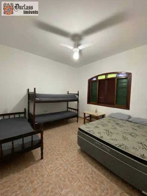 Foto 3 de Casa com 3 quartos à venda, 360m2 em Itanhaem - SP