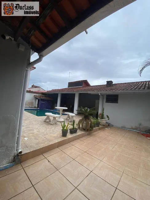 Foto 4 de Casa com 3 quartos à venda, 360m2 em Itanhaem - SP