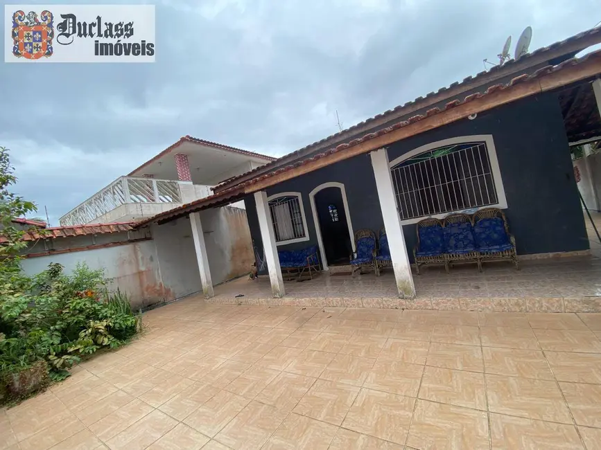 Foto 1 de Casa com 3 quartos à venda, 360m2 em Itanhaem - SP