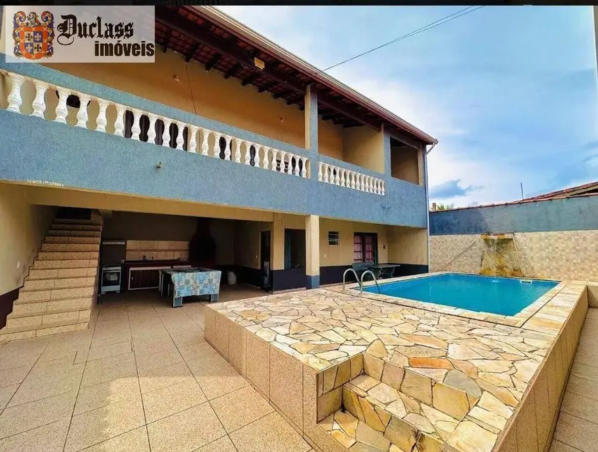 Foto 4 de Casa com 6 quartos à venda, 175m2 em Itanhaem - SP
