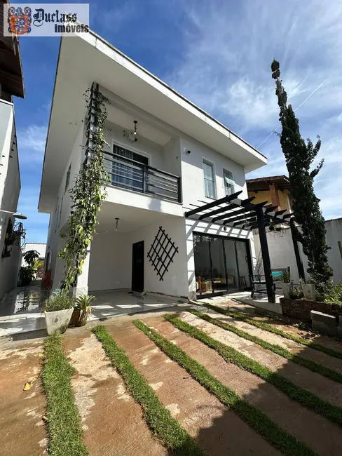 Sobrado com 4 quartos à venda, 200m2 em Peruibe - SP - imagem 9 Foto 9 de Sobrado com 4 quartos à venda, 200m2 em Peruibe - SP