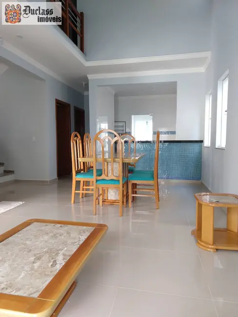 Sobrado com 4 quartos à venda, 200m2 em Peruibe - SP - imagem 8 Foto 8 de Sobrado com 4 quartos à venda, 200m2 em Peruibe - SP