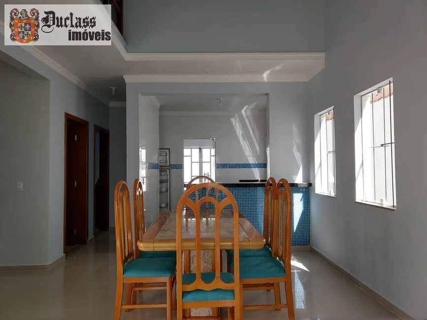 Sobrado com 4 quartos à venda, 200m2 em Peruibe - SP - imagem 5 Foto 5 de Sobrado com 4 quartos à venda, 200m2 em Peruibe - SP