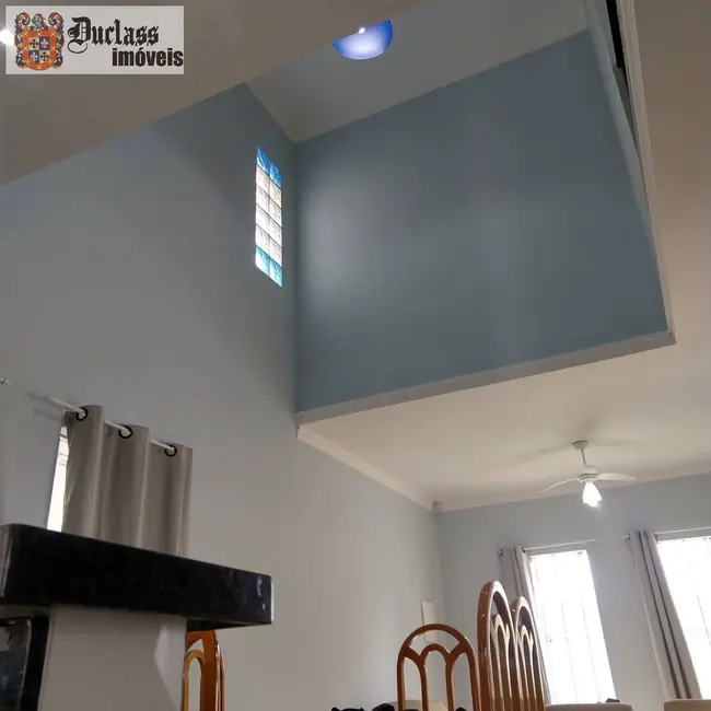 Sobrado com 4 quartos à venda, 200m2 em Peruibe - SP - imagem 6 Foto 6 de Sobrado com 4 quartos à venda, 200m2 em Peruibe - SP