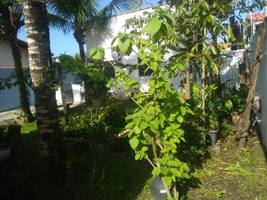 Foto 8 de Casa com 3 quartos à venda, 420m2 em Itanhaem - SP