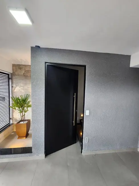 Casa com 3 quartos à venda, 157m2 em Braganca Paulista - SP - imagem 3 Foto 3 de Casa com 3 quartos à venda, 157m2 em Braganca Paulista - SP