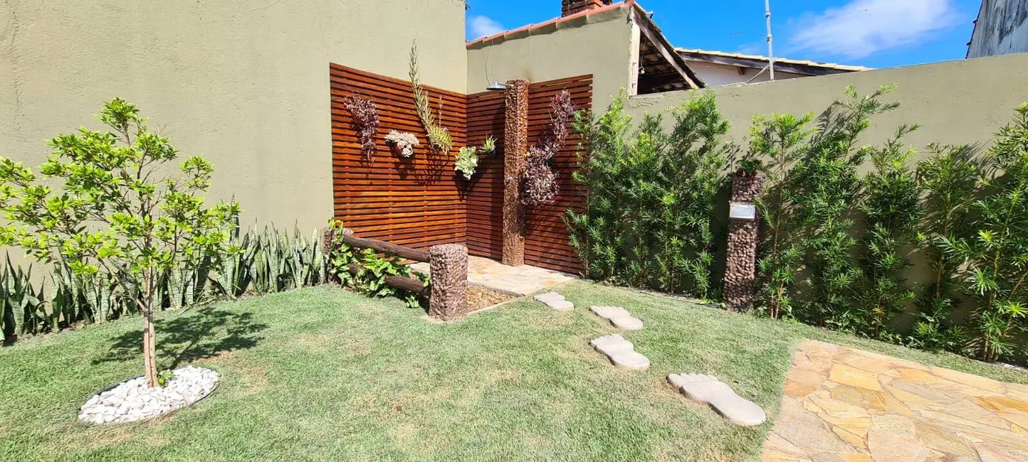 Foto 2 de Casa com 3 quartos à venda, 120m2 em Itanhaem - SP