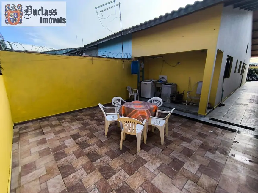 Casa com 2 quartos à venda, 60m2 em Peruibe - SP - imagem 3 Foto 3 de Casa com 2 quartos à venda, 60m2 em Peruibe - SP