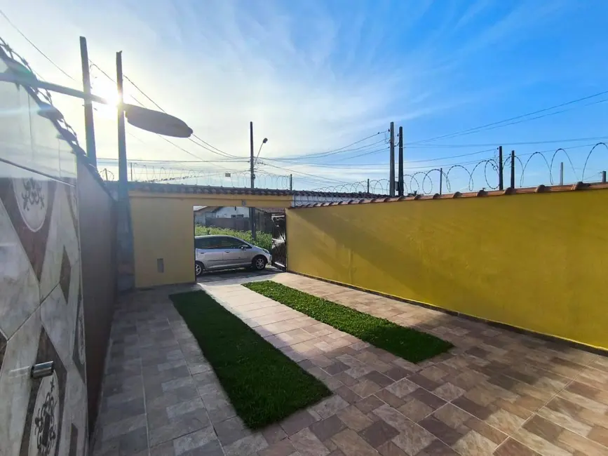 Foto 6 de Casa com 2 quartos à venda, 60m2 em Peruibe - SP