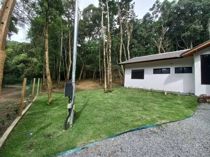 Foto 8 de Chácara com 3 quartos à venda, 133m2 em Camanducaia - MG