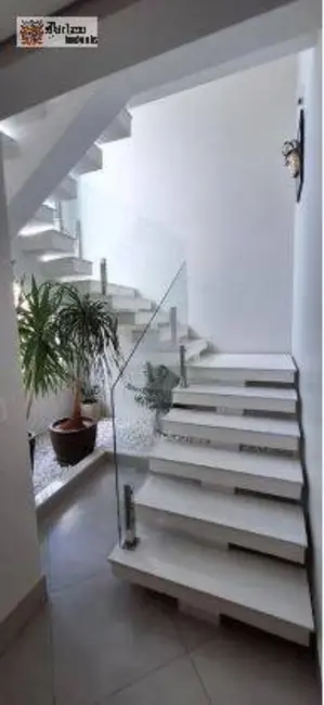 Foto 2 de Sobrado com 3 quartos à venda e para alugar, 329m2 em Itupeva - SP