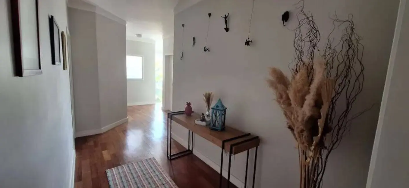 Sobrado com 3 quartos à venda e para alugar, 329m2 em Itupeva - SP - imagem 3 Foto 3 de Sobrado com 3 quartos à venda e para alugar, 329m2 em Itupeva - SP