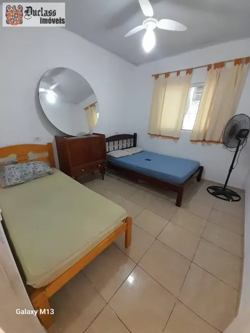 Foto 2 de Casa com 2 quartos à venda, 140m2 em Nova Mirim, Praia Grande - SP
