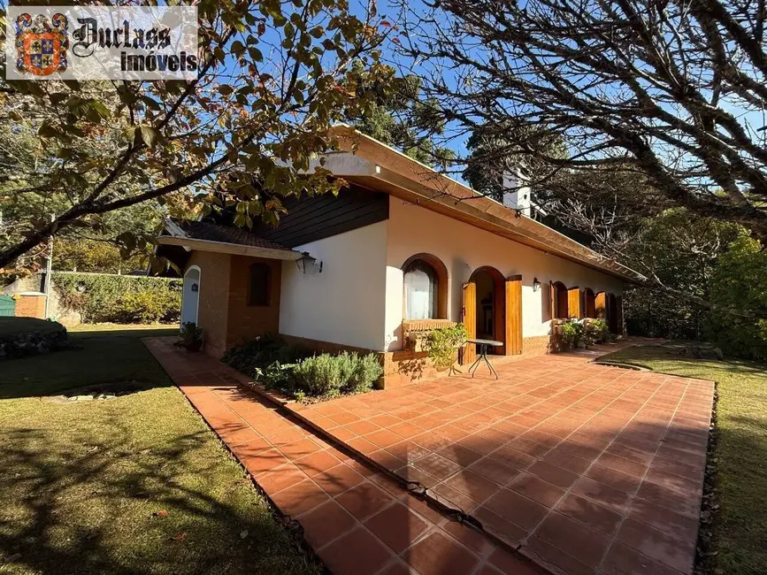 Foto 1 de Casa com 4 quartos à venda, 267m2 em Campos Do Jordao - SP