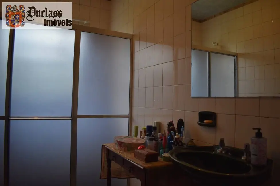 Foto 8 de Casa com 4 quartos à venda, 222m2 em Campos Do Jordao - SP